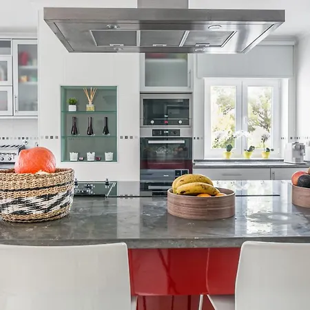 Quinta Da Serra - Luxurious - Heated Pool & Jacuzzi