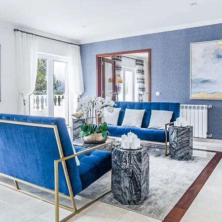 Quinta Da Serra - Luxurious - Heated Pool & Jacuzzi Villa *