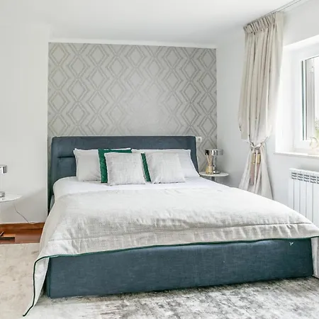 Hotel Quinta Da Serra - Luxurious - Heated Pool & Jacuzzi