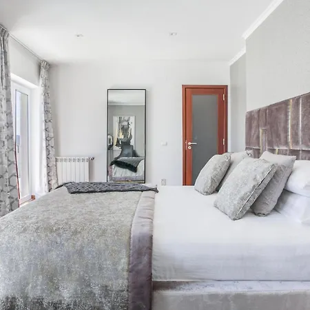 Quinta Da Serra - Luxurious - Heated Pool & Jacuzzi Szálloda