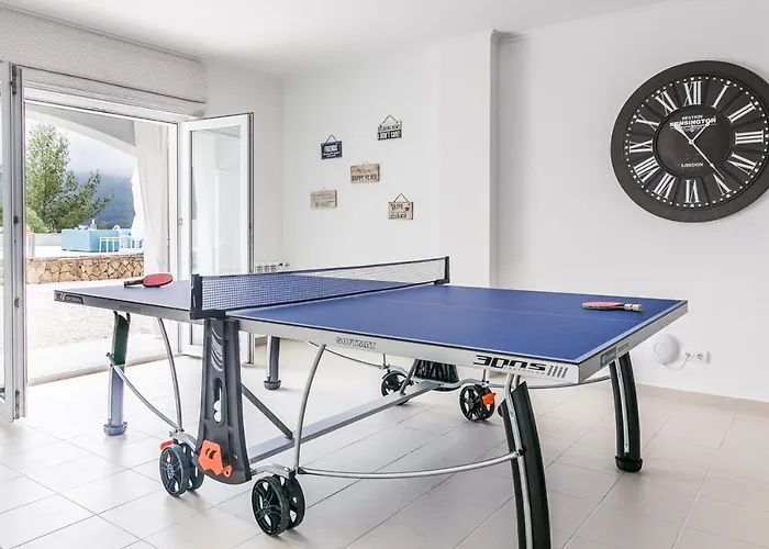 Quinta Da Serra - Luxurious - Heated Pool & Jacuzzi Hotel