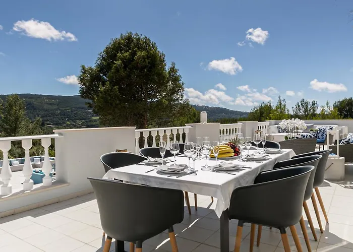 Hotel Quinta Da Serra - Luxurious - Heated Pool & Jacuzzi